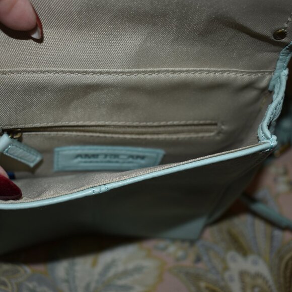 purse - Picture 3 of 6